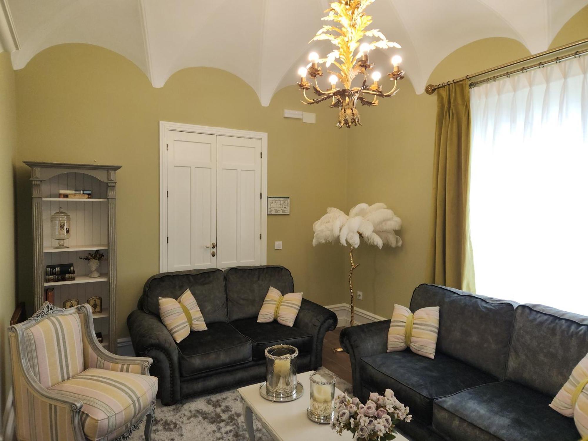 Hotel Boutique Iulia 5 Estrellas Medina de las Torres エクステリア 写真