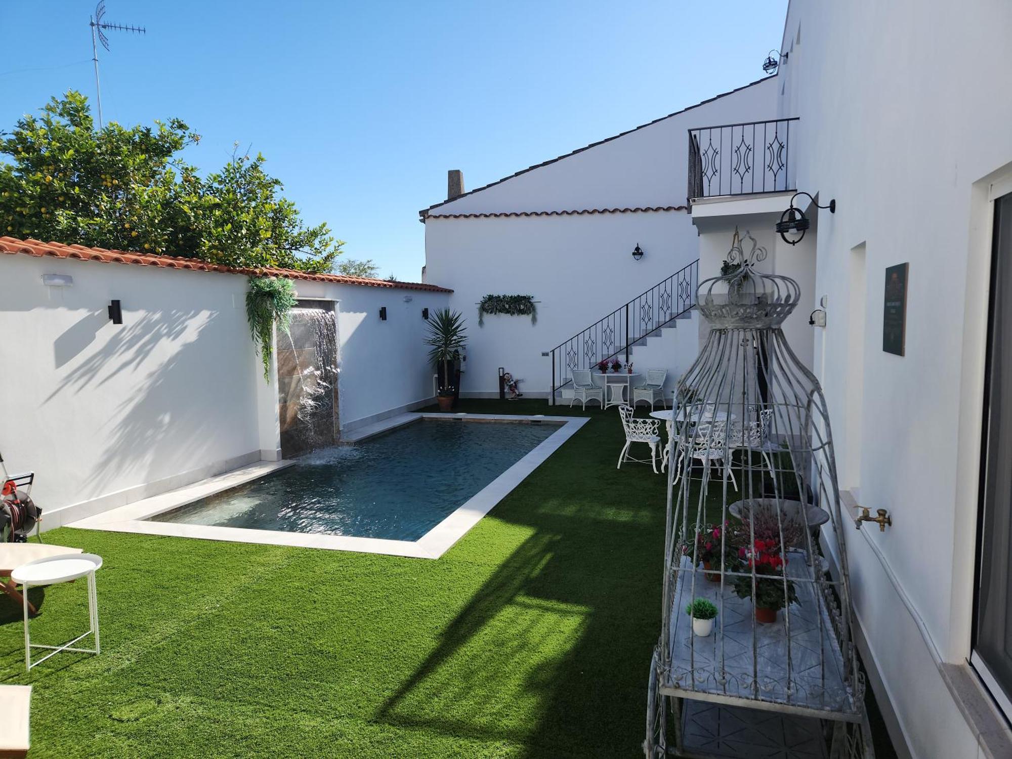 Hotel Boutique Iulia 5 Estrellas Medina de las Torres エクステリア 写真